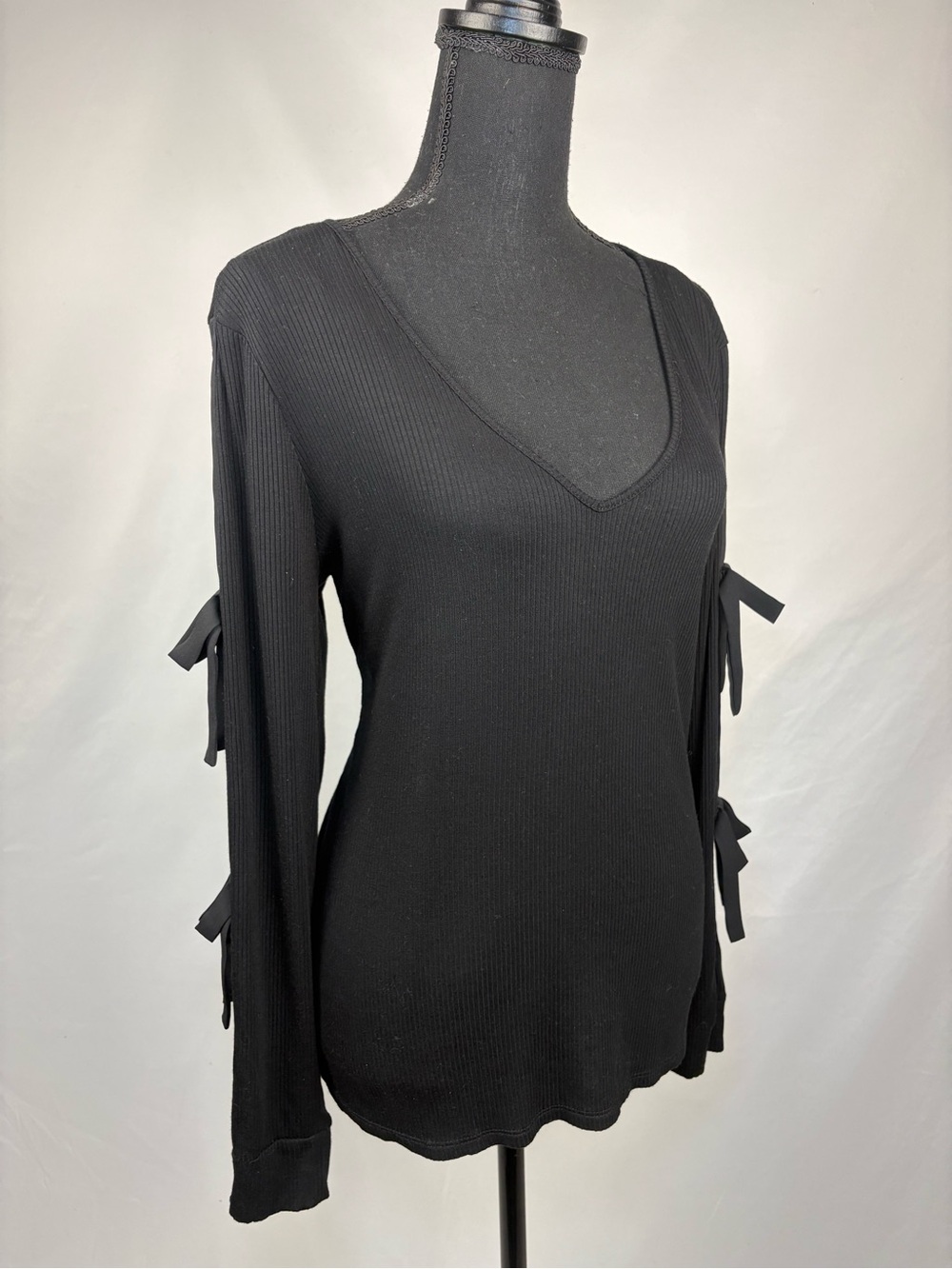 CeCe Black Ribbed V-Neck Long Sleeve Top with Sleeve Ties